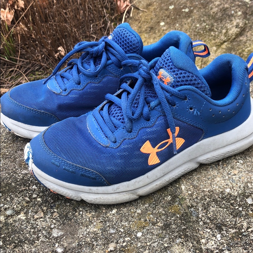 Boys Under Armor Sneakers